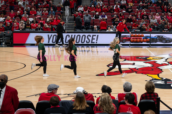 SOHSDanceTeamUofLWomensBasketballHalftimePerformanceFeb2024-5